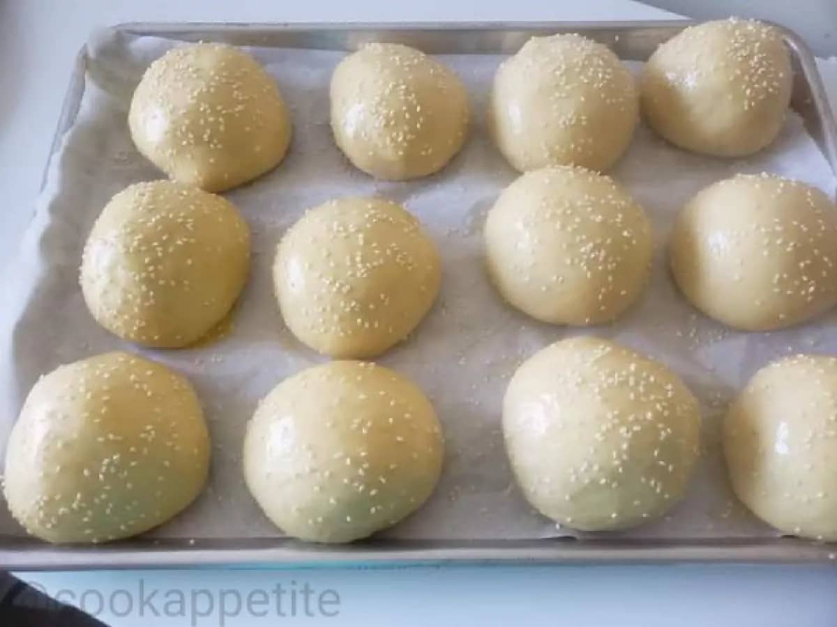 Homemade hamburger buns are easier to make than they look. This Brioche Buns Recipe is quicker to make, yet it's delicious and irresistible.  brioche rolls have a rich buttery flavor, they are soft and fluffy. Brioche buns dough is the perfect dough for a homemade burger or sandwich.